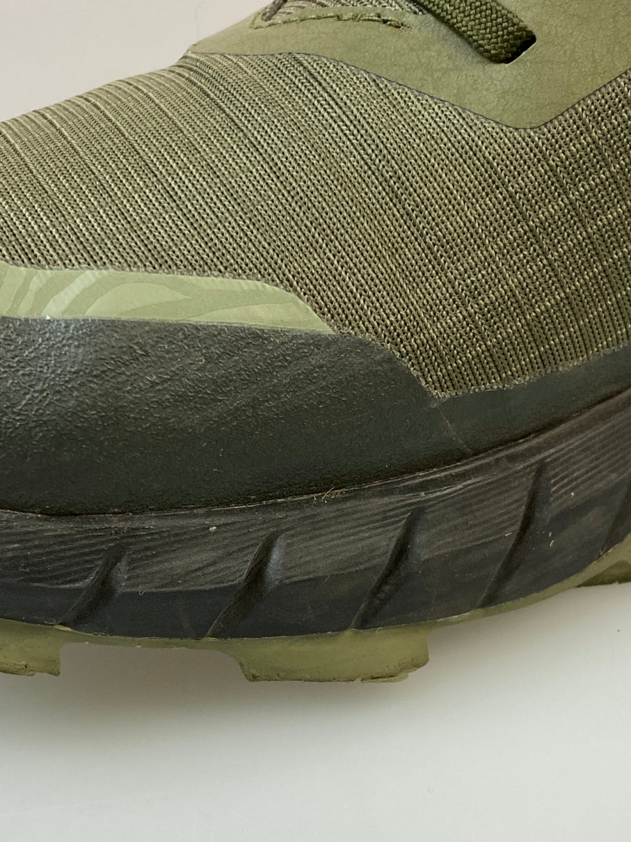 【中古品】【メンズ】 SALOMON サロモン ALPHACROSS 5 GORE-TEX 473103 Aアルファクロス 5 ゴアテックス トレイルランニング シューズ メンズ スニーカー 靴 シューズ 162-260830-em-36-min サイズ：26.5cm カラー：オリーブ 万代Net店