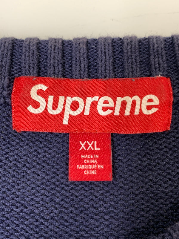 【中古品】【メンズ】 SUPREME シュプリーム 24SS OLD ENGLISH SWEATER オールド イングリッシュ セーター ニット 149-260830-hu-22-min サイズ：XXL カラー：ネイビー 万代Net店