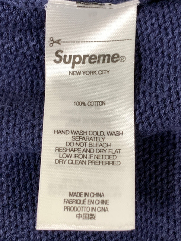 【中古品】【メンズ】 SUPREME シュプリーム 24SS OLD ENGLISH SWEATER オールド イングリッシュ セーター ニット 149-260830-hu-22-min サイズ：XXL カラー：ネイビー 万代Net店