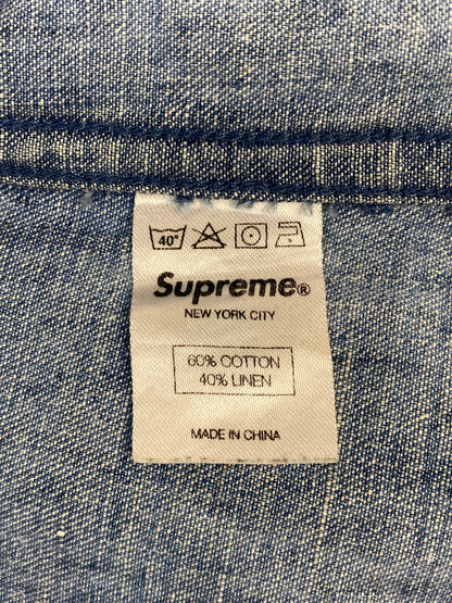 【現状渡し品】【メンズ】 SUPREME シュプリーム CLASSIC LOGO DENIM SHIRT クラシック ロゴ デニム シャツ メンズ 長袖シャツ トップスシャツ 149-260901-em-23-min サイズ：M カラー：インディゴ 万代Net店