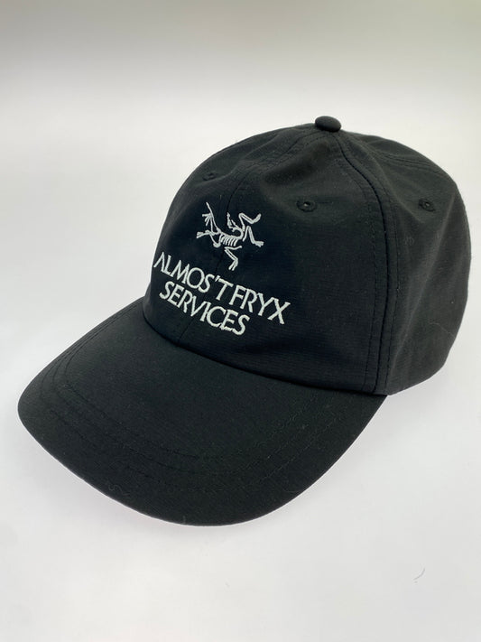 【中古品】【メンズ】 ALMOST FREE SERVICE オールモスト フリー サービス ALMOS'T FRYX SERVICES NYLON CAP オールモスト フライクス サービシーズ ナイロン キャップ 帽子 185-260903-hu-08-min サイズ：FREE カラー：ブラック 万代Net店