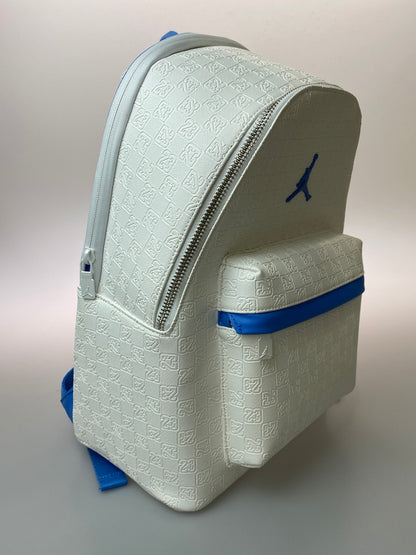 【中古品】【メンズ/レディース】 JORDAN ジョーダン JAM MONOGRAM BACKPACK MA0986-001 モノグラム バックパック リュック カバン 188-260909-yn-18-min カラー：ホワイト 万代Net店