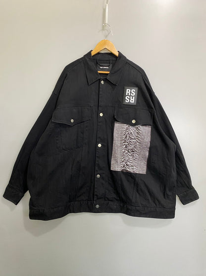 【中古品】【メンズ】 RAF SIMONS ラフシモンズ JOY DIVISION OVERSIZE DENIM JACKET 181-723 18SS ジョイ ディヴィジョン オーバーサイズ デニム ジャケット Gジャン パンクバンド 141-260901-em-32-min サイズ：S カラー：ブラック 万代Net店