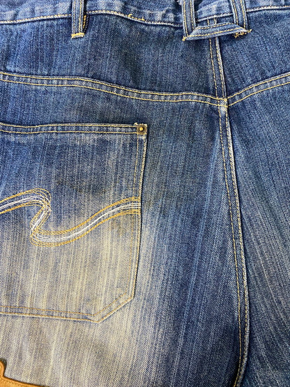 【現状渡し品】【メンズ】 NBA エヌビーエー LAKERS LEATHER PATCH DENIM PANTS レイカーズ レザー パッチ デニム パンツ メンズ ボトムス ジーンズ ワッペン 刺繍 バスケットボール ロサンゼルス 157-260904-em-25-min サイズ：W38 カラー：インディゴ 万代Net店