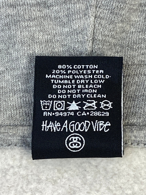 【中古品】【メンズ】 STUSSY ステューシー WORLD TOUR PRINT HOODIE ワールド ツアー プリント フーディー メンズ スウェット パーカー 142-260904-em-38-min サイズ：XL カラー：グレー 万代Net店