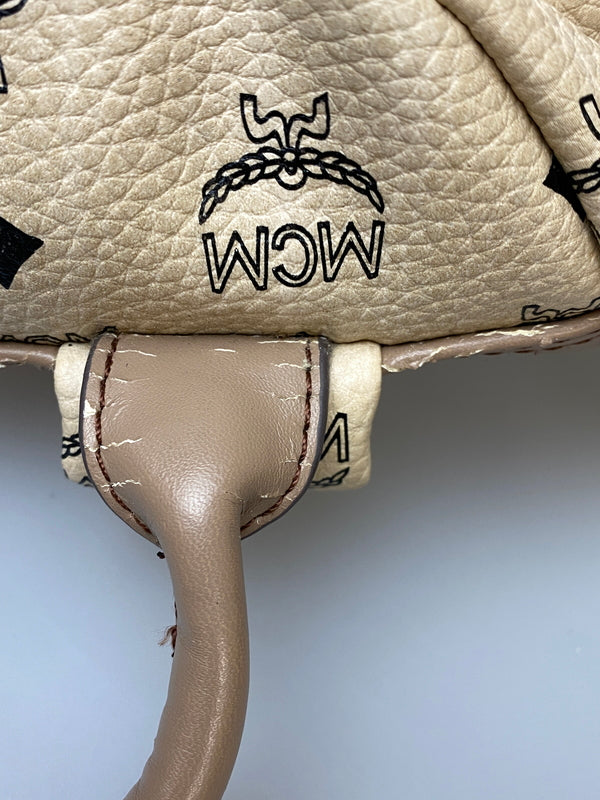 【中古品】【レディース】 MCM エムシーエム BACKPACK バッグパック ヴィセトス スタッズ レザー リュック カバン 180-260909-yn-19-min カラー：ベージュ 万代Net店