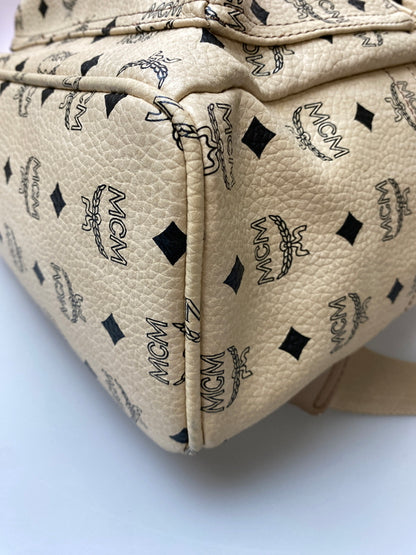【中古品】【レディース】 MCM エムシーエム BACKPACK バッグパック ヴィセトス スタッズ レザー リュック カバン 180-260909-yn-19-min カラー：ベージュ 万代Net店