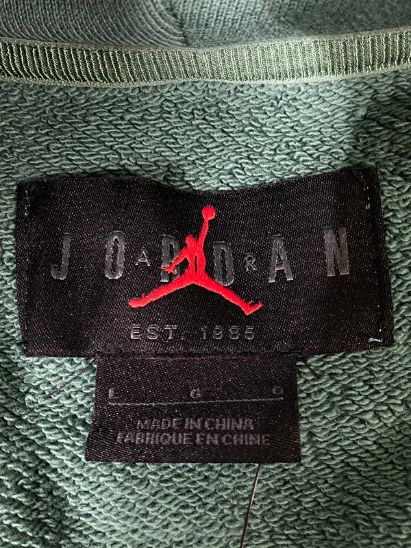 【中古品】【メンズ】 NIKE ナイキ x NINA CHANEL ABNEY ニーナ シャネル アブニー JORDAN FLEECE FZ7514-398 ジョーダン フリース スウェット パーカー メンズ フーディー 148-260901-em-36-min サイズ：L カラー：グリーンストーン 万代Net店
