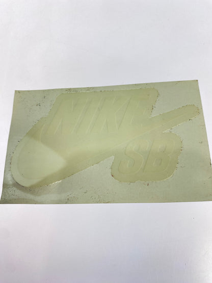 【中古品】【メンズ】 NIKE SB × WELCOME SKATEBOARDING ウェルカム スケートボーディング FQ0795-100 ZOOM BLAZER MID ズーム ブレーザー ミッド スニーカー 靴 160-260902-jt-02-min サイズ：US 9 27.0cm カラー：SAIL/DARK BEETROOT-WHITE 万代Net店