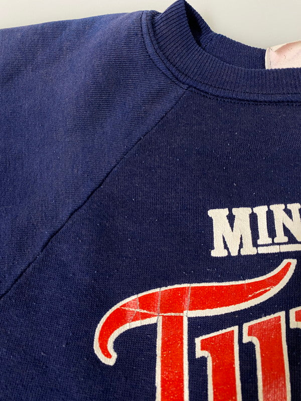 【現状渡し品】【メンズ】 LOGO7 ロゴセブン MINESOTA TWINS SWEATSHIRT ミネソタ ツインズ スウェットシャツ メンズ トップス 長袖 トレーナー 146-260904-em-19-min サイズ：M カラー：ネイビー 万代Net店