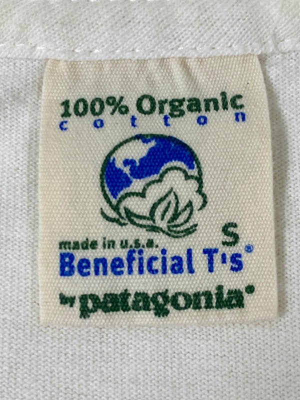 【中古品】【メンズ】 PATAGONIA BENEFICIAL パタゴニア ベネフィシャル THE OUTLAND MOUNTAIN SHOP TEE ザ アウトランド マウンテン ショップ Tシャツ メンズ トップス 半袖 144-260904-em-15-min サイズ：S カラー：ホワイト 万代Net店