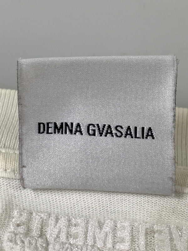 【中古品】【メンズ】 VETEMENTS ヴェトモン フロントロゴ オーバーサイズ Tシャツ UAH20TR611 半袖 Tシャツ ショートスリーブ 140-260903-hu-45-min サイズ：XS カラー：ホワイト 万代Net店