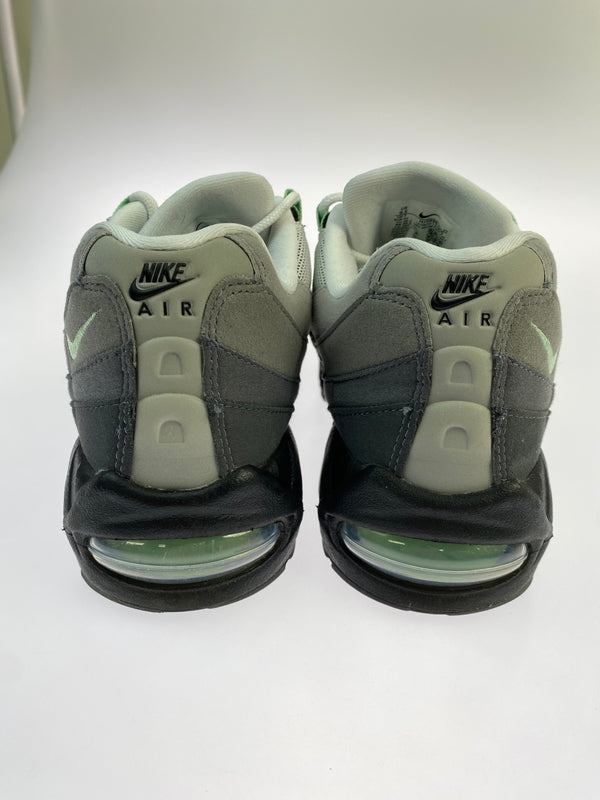 【中古品】【メンズ】 NIKE ナイキ WOMEN'S AIR MAX 95 BIG BUBBLE HJ5996-005 ウィメンズ エア マックス 95 ビッグ バブル スニーカー 靴 160-260907-yn-03-min サイズ：26.5cm US9.5 カラー：BLACK/FRESH MINT-WHITE-MEDIUM GREY 万代Net店