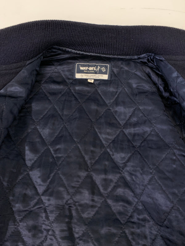 【現状渡し品】【メンズ】 WAY OUT ウェイアウト STADIUM JACKET スタジアムジャケット メンズ アウター スタジャン 146-260908-KS-13-min サイズ：M カラー：ネイビー/ホワイト 万代Net店