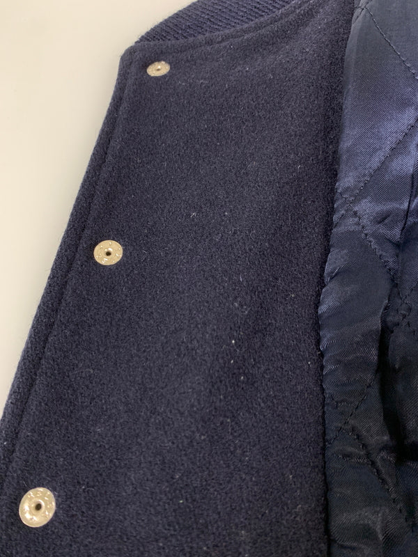 【現状渡し品】【メンズ】 WAY OUT ウェイアウト STADIUM JACKET スタジアムジャケット メンズ アウター スタジャン 146-260908-KS-13-min サイズ：M カラー：ネイビー/ホワイト 万代Net店