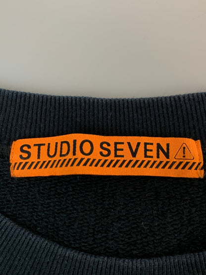 【中古品】【メンズ】 STUDIO SEVEN スタジオ セブン SWEATSHIRT スウェットシャツ トレーナー メンズ トップス 長袖 142-260904-em-64-min サイズ：L カラー：ブラック 万代Net店