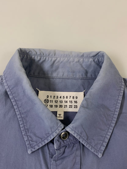 【現状渡し品】【メンズ】 MAISON MARTIN MARGIELA メゾン マルタン マルジェラ DRESS SHIRT ドレスシャツ メンズ トップス 長袖シャツ 141-260908-KS-19-min サイズ：46 カラー：ブルーグレー 万代Net店