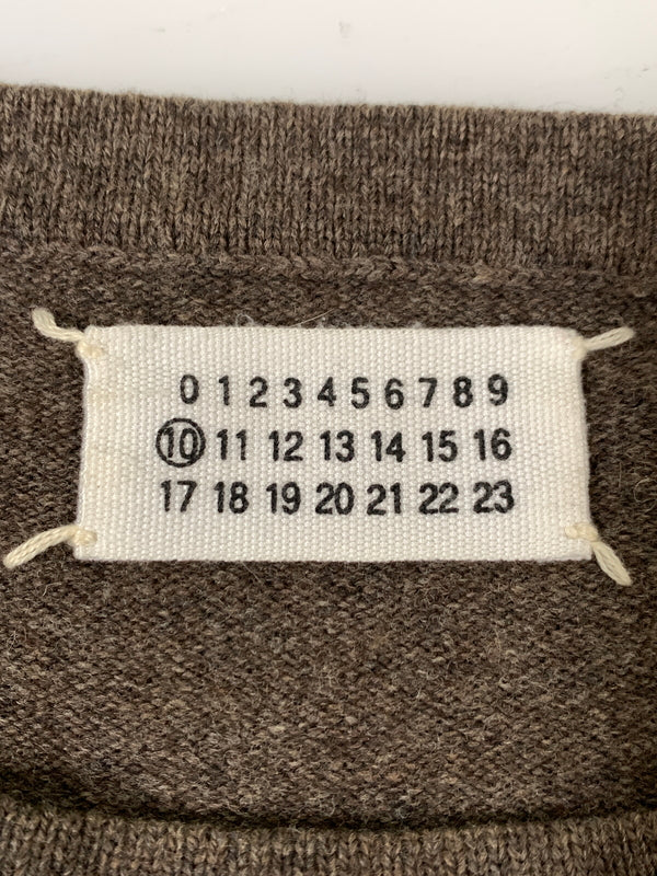 【現状渡し品】【メンズ】 MAISON MARTIN MARGIELA メゾン マルタン マルジェラ ここのえタグ CREWNECK SWEATER クルーネック セーター メンズ トップス 141-260908-KS-06-min サイズ：S カラー：ブラウン 万代Net店