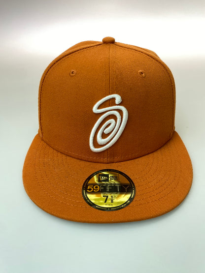 【中古品】【メンズ】 STUSSY ステューシー × NEW ERA 59FIFTY CURLY CAP ニューエラ フィフティーナインフィフティー キャップ 帽子 185-260909-yn-25-min サイズ：7 1/8 56.8cm カラー：オレンジ 万代Net店