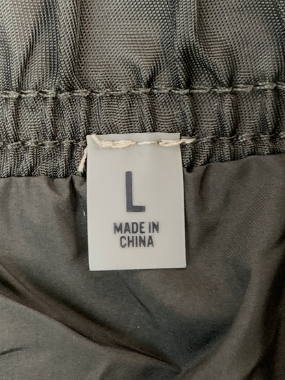 【中古品】【メンズ】 FOG ESSENTIALS エフ オージー エッセンシャルズ NYLON PANTS ナイロン パンツ メンズボトムス しゃかしゃか ズボン 153-260911-em-52-min サイズ：L カラー：ブラウン 万代Net店