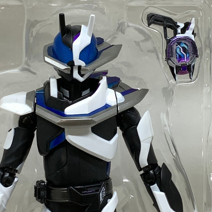 【現状渡し品】 S.H.F 仮面ライダージーン フィギュアーツ バンダイナムコ フィギュア 魂ウェブ商店 042-260924-em-10-min 万代Net店