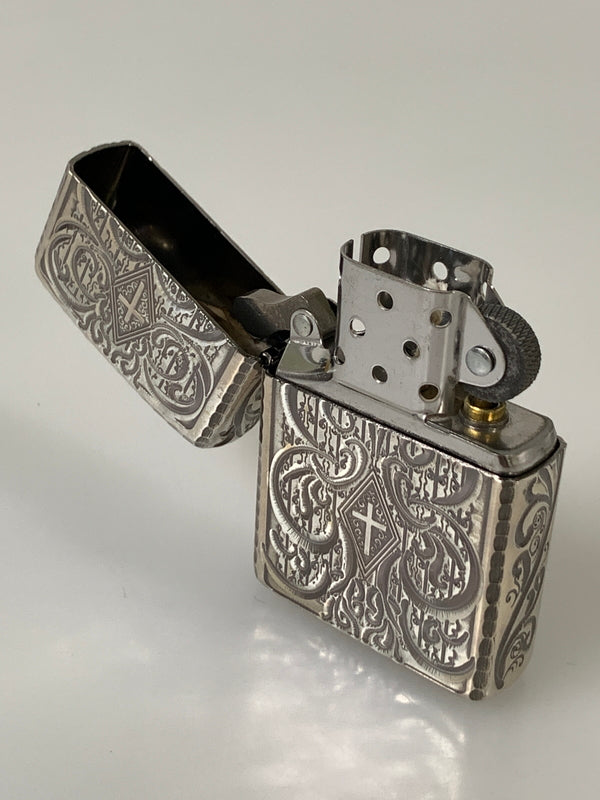 【中古品】【メンズ】 ZIPPO ジッポ MAVERTEAM アーマー 5面彫刻 マーベチーム Armor オイル ライター 206-260913-em-11-min カラー：シルバー 万代Net店
