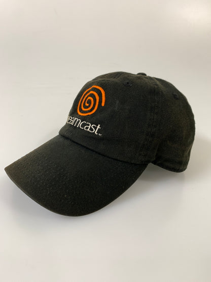 【中古品】【メンズ/レディース】 SEDAN ALL PURPOSE セダン オール パーパス DREAMCAST CAP ドリームキャスト キャップ 帽子 コラボ セガ ゲーム機 ベースボールキャップ 188-260913-em-16-min カラー：ブラック 万代Net店