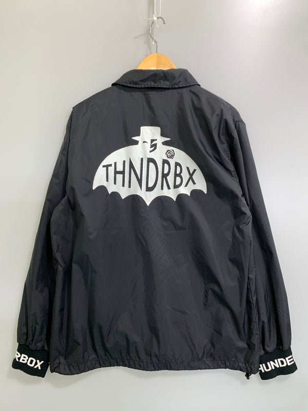 【中古品】【メンズ】 THUNDERBOX サンダーボックス HERO OF MTR JACKET ヒーロー オブ エムティーアール ジャケット アウター ナイロンジャケット 142-260922-hu-42-min サイズ：M カラー：ブラック 万代Net店