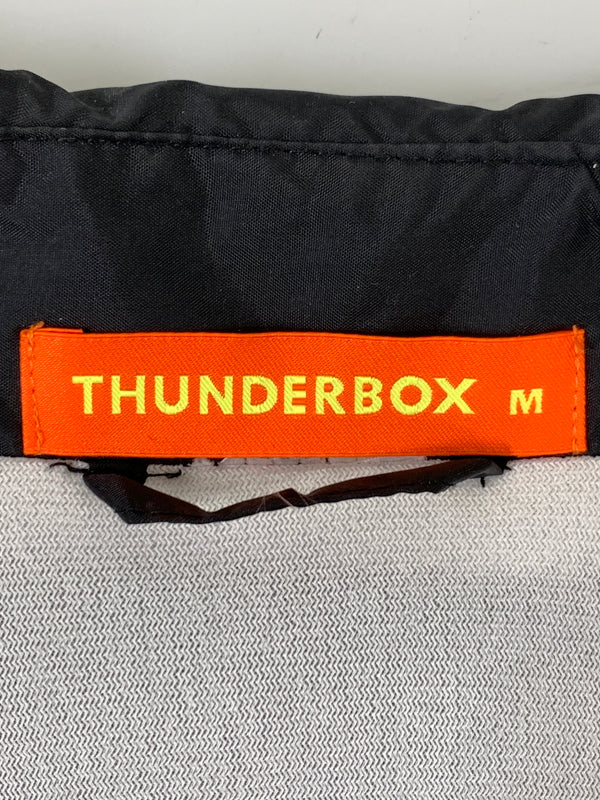 【中古品】【メンズ】 THUNDERBOX サンダーボックス HERO OF MTR JACKET ヒーロー オブ エムティーアール ジャケット アウター ナイロンジャケット 142-260922-hu-42-min サイズ：M カラー：ブラック 万代Net店