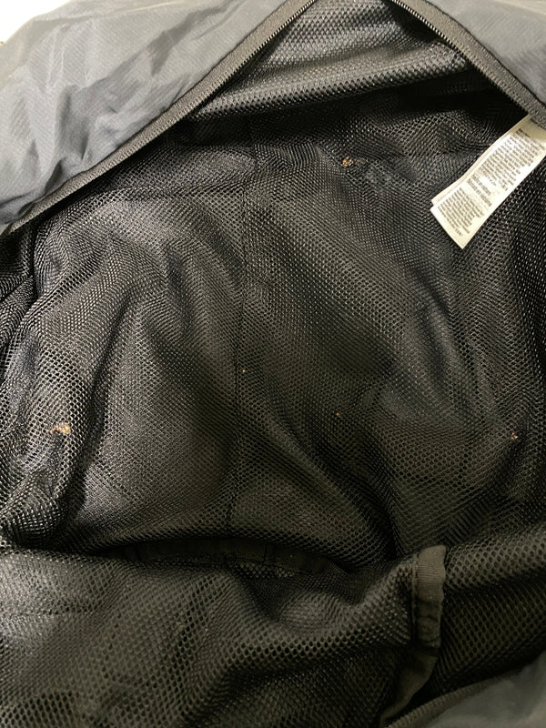 【中古品】【メンズ/レディース】 ON RUNNING オン TRACKPACKLITE 2WAY NYLON BAG トラック パック ライト ツーウェイ ナイロン バッグ 188-260927-em-25-min カラー：ブラック系 万代Net店
