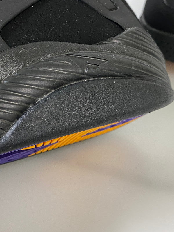 【中古品】【メンズ】 NIKE ナイキ AIR FLIGHT HUARACHE エア フライト ハラチ FD0188-001 靴 スニーカーシューズ 160-260916-hu-07-min カラー：BLACK/VARSITY PURPLE-DEL SOL 万代Net店