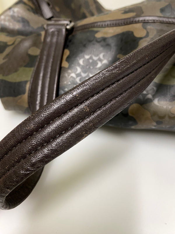 【中古品】【メンズ/レディース】 COACH コーチ CAMOUFLAGE BOSTON BAG F93230 ヘリテージ シグネチャー ロール ダッフル カモフラージュ ボストンバッグ 鞄 カバン 180-260927-em-28-min カラー：ブラウン系 万代Net店