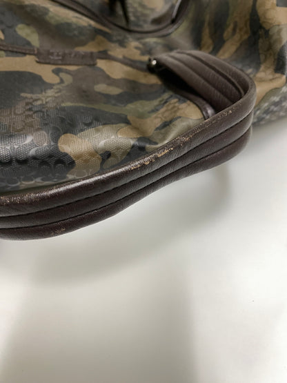 【中古品】【メンズ/レディース】 COACH コーチ CAMOUFLAGE BOSTON BAG F93230 ヘリテージ シグネチャー ロール ダッフル カモフラージュ ボストンバッグ 鞄 カバン 180-260927-em-28-min カラー：ブラウン系 万代Net店