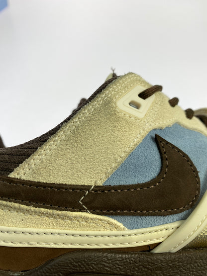 【中古品】【メンズ】 NIKE ナイキ TRAVIS SCOTT × ZOOM FIELD JAXX HQ3072-400 トラヴィス スコット ズーム フィールド ジャックス スニーカー 靴 160-260917-yn-03-min サイズ：28.5cm US10.5 カラー：LECHE BLUE/BAROQUE BROWN 万代Net店