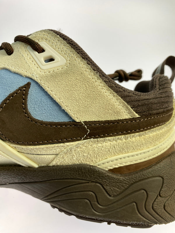 【中古品】【メンズ】 NIKE ナイキ TRAVIS SCOTT × ZOOM FIELD JAXX HQ3072-400 トラヴィス スコット ズーム フィールド ジャックス スニーカー 靴 160-260917-yn-03-min サイズ：28.5cm US10.5 カラー：LECHE BLUE/BAROQUE BROWN 万代Net店