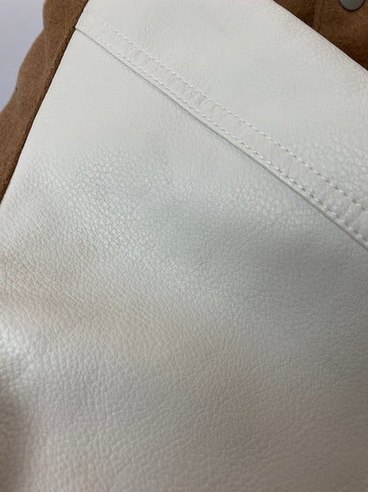 【中古品】【メンズ】 TRAVIS SCOTT×NIKE JORDAN トラヴィス スコット ナイキ ジョーダン VARSITY JACKET バーシティ ジャケット アウター スタジャン 142-260918-hu-01-min サイズ：M カラー：ホワイト/ブラウン 万代Net店