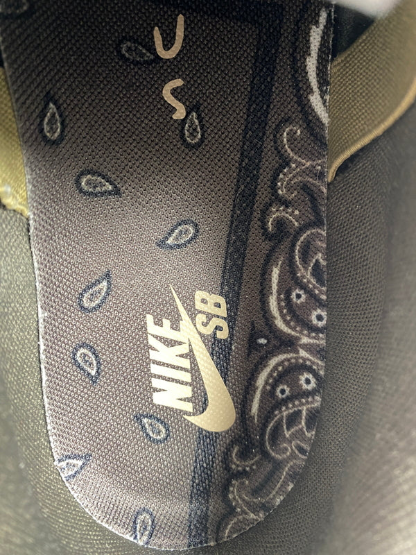 【中古品】【メンズ】 NIKE ナイキ × TRAVIS SCOTT SB DUNK LOW PRM QS CT5053-001 トラヴィス スコット ダンク ロー スニーカー 靴 160-260917-yn-05-min サイズ：26.5cm US8.5 カラー：BLACK/BLACK-PARACHUTE BEIGE 万代Net店