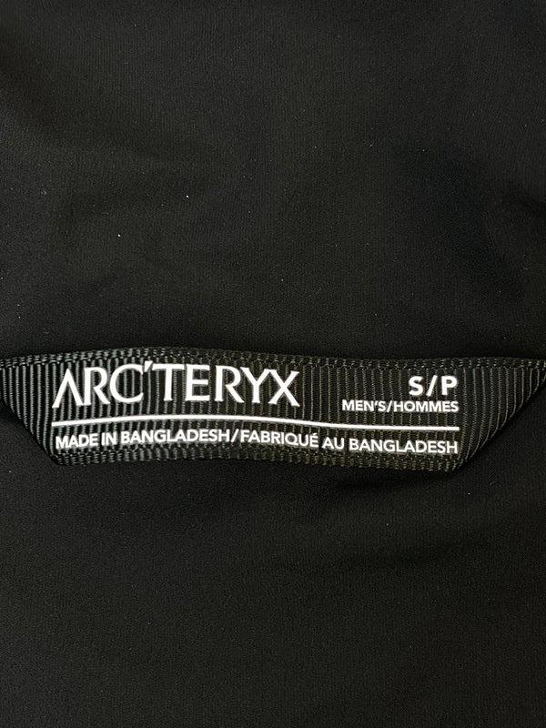 【中古品】【メンズ】 ARC'TERYX アークテリクス ATOM SL HOODY アトム エスエル フーディー X000009560 ライトアウター 144-260922-hu-22-min サイズ：S カラー：ブラック 万代Net店
