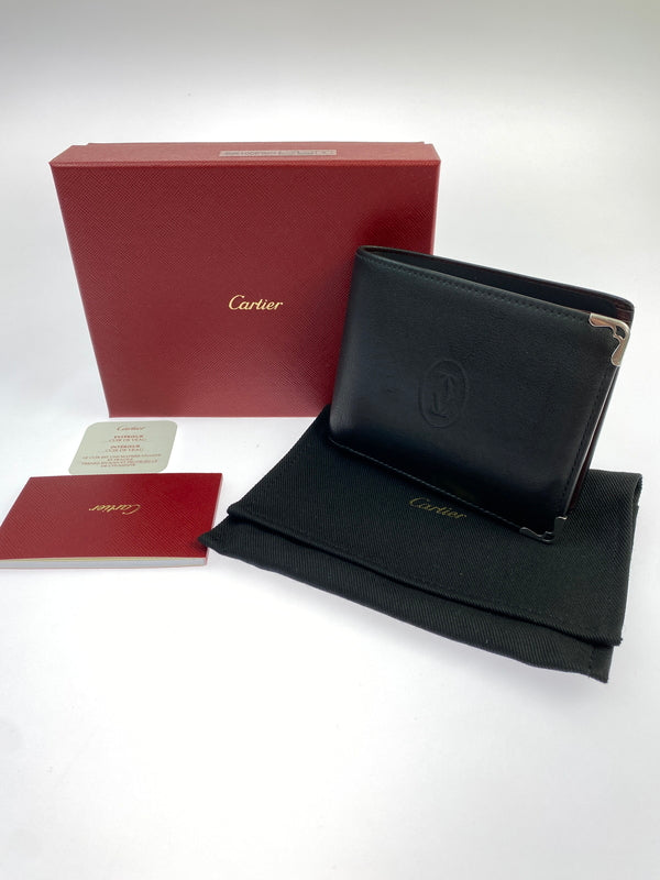 【中古品】【メンズ/レディース】 CARTIER カルティエ MUST DE CARTIER WALLET マスト ドゥ カルティエ ウォレット 二つ折り財布 小物 レザー 181-260925-em-54-min カラー：ブラック 万代Net店