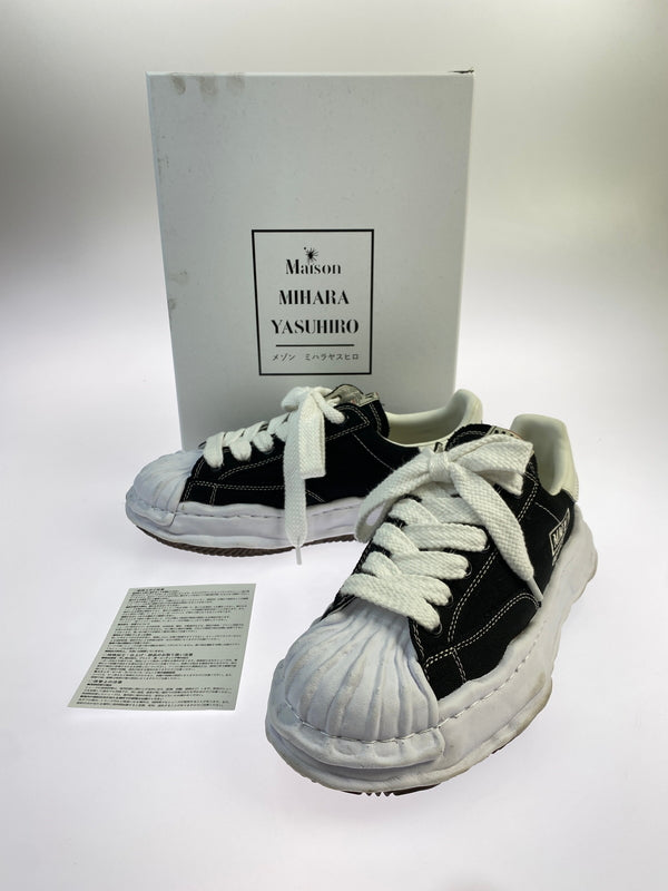 【中古品】【メンズ】 MIHARA YASUHIRO メゾン ミハラ ヤスヒロ BLAKEY LOW A08FW735 靴 シューズ スニーカー 162-260925-em-45-min サイズ：42 カラー：ブラック 万代Net店