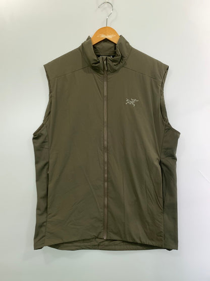 【中古品】【メンズ】 ARC'TERYX アークテリクス ATOM VEST アトム ベスト メンズ 高機能 化繊中綿ベストフルジップ 144-260925-em-04-min サイズ：L カラー：カーキ 万代Net店