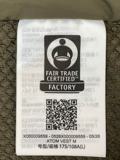 【中古品】【メンズ】 ARC'TERYX アークテリクス ATOM VEST アトム ベスト メンズ 高機能 化繊中綿ベストフルジップ 144-260925-em-04-min サイズ：L カラー：カーキ 万代Net店