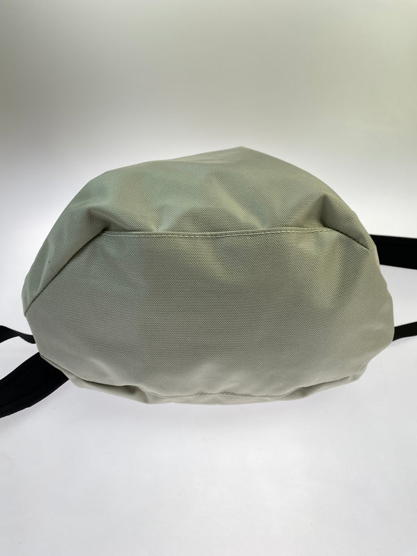 【中古品】【メンズ】 THE NORTH FACE ザ ノース フェイス ピレネーバックパック NM82506 リュック デイパック カバン 185-261004-hu-33-min カラー：ライトグレー系 万代Net店