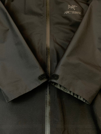 【中古品】【メンズ】 ARC’TERYX アークテリクス BETA LT JACKET 26844-135774 ベータ LT ジャケット ライトアウター 軽量 防水 メンズ 144-260925-em-14-min サイズ：L カラー：ブラック 万代Net店