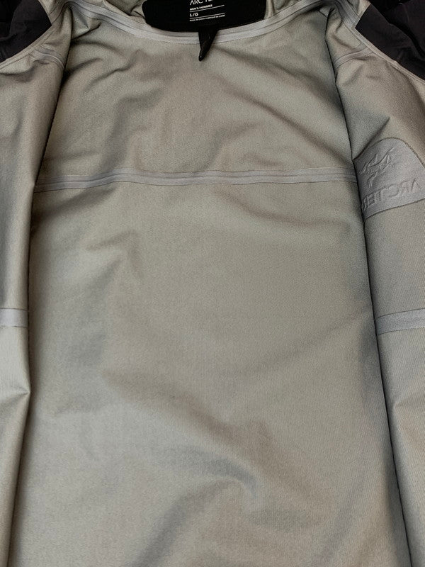 【中古品】【メンズ】 ARC’TERYX アークテリクス BETA LT JACKET 26844-135774 ベータ LT ジャケット ライトアウター 軽量 防水 メンズ 144-260925-em-14-min サイズ：L カラー：ブラック 万代Net店
