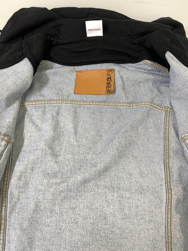 【中古品】【メンズ】 VETEMENTS ヴェトモン ARTISANAL HOODED DENIM JACKET SS20JA109 アーティザナル フーデッド デニム ジャケット メンズ アウター Gジャン 141-260925-em-17-min サイズ：S カラー：インディゴ 万代Net店