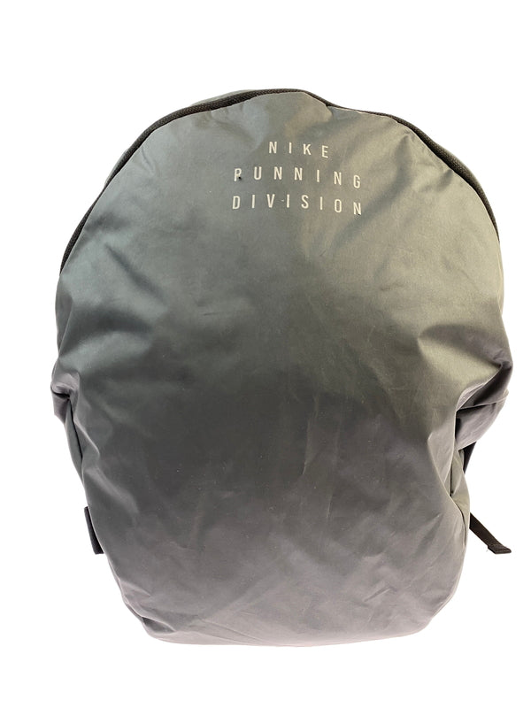 【中古品】【メンズ】 NIKE ナイキ RUNNING DIVISION COMMUTER ELITE BAG ランニング ディビジョン コミューター エリート バッグ リュック バックパック カバン 188-261004-hu-19-min カラー：グレー/ブラック 万代Net店