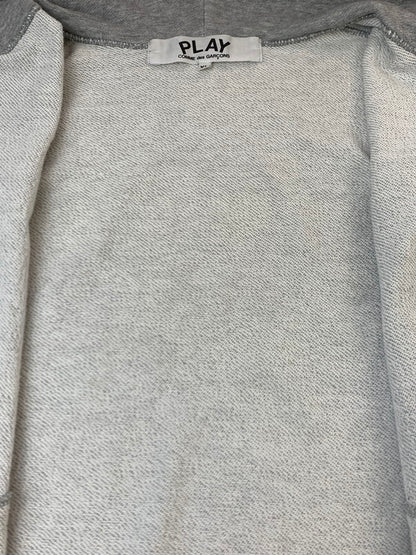 【中古品】【メンズ】 PLAY COMME DES GARCONS プレイコムデギャルソン PRINTED BACK HEARTS ZIP HOODIE ジップ フーディー メンズ スウェット パーカー ハートプリント 長袖 140-260925-em-16-min サイズ：XL カラー：グレー 万代Net店