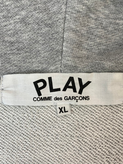【中古品】【メンズ】 PLAY COMME DES GARCONS プレイコムデギャルソン PRINTED BACK HEARTS ZIP HOODIE ジップ フーディー メンズ スウェット パーカー ハートプリント 長袖 140-260925-em-16-min サイズ：XL カラー：グレー 万代Net店