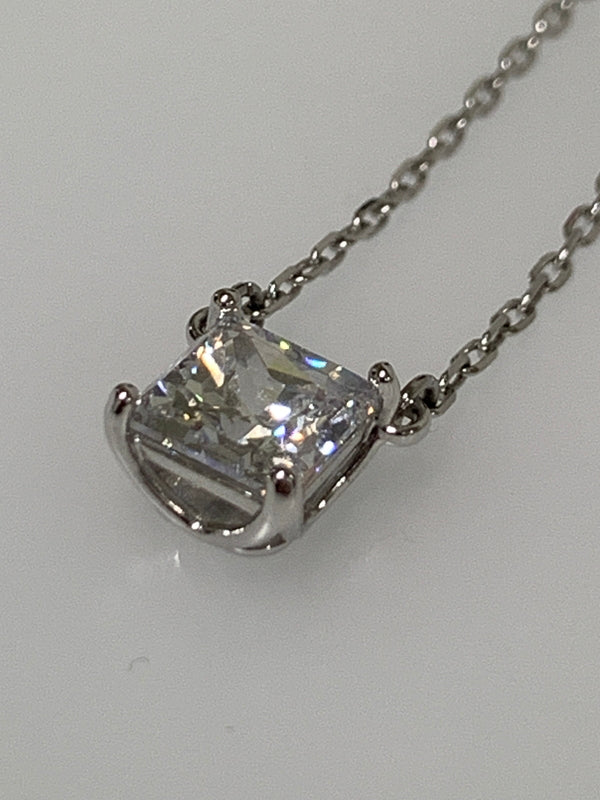 【中古品】【レディース】 SWAROVSKI スワロフスキー ATTRACT NECKLACE 5510696 アトラクト ネックレス スクエアカット クリアクリスタル アクセサリー ジュエリー 192-260927-em-40-min カラー：シルバー 万代Net店